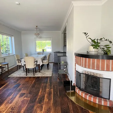 House By The Ocean In Ξενοδοχείο *